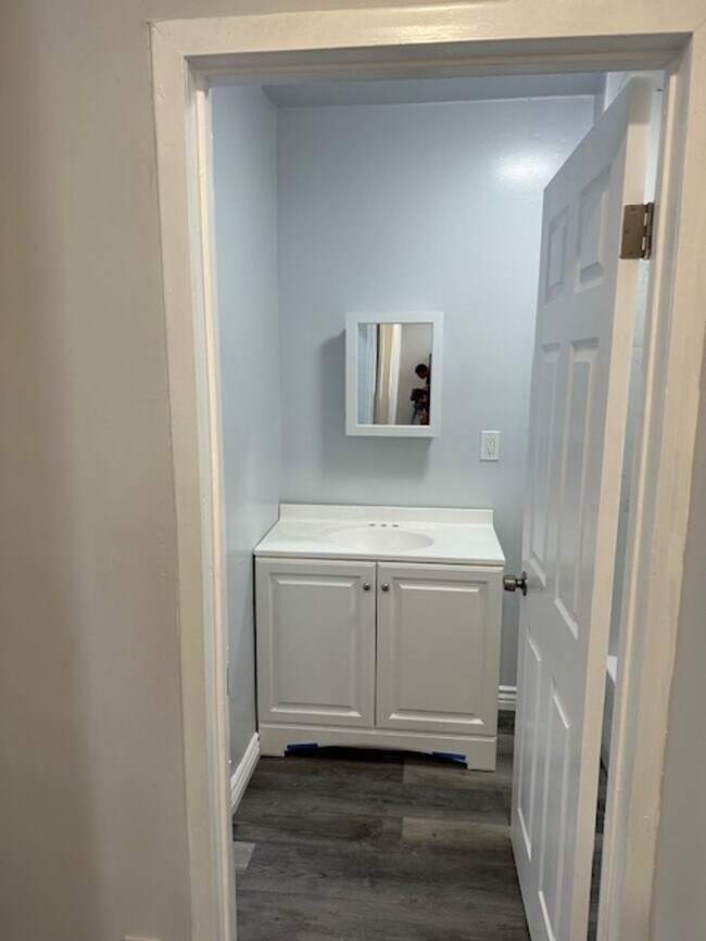 Foto del edificio - 6003 Klump Ave