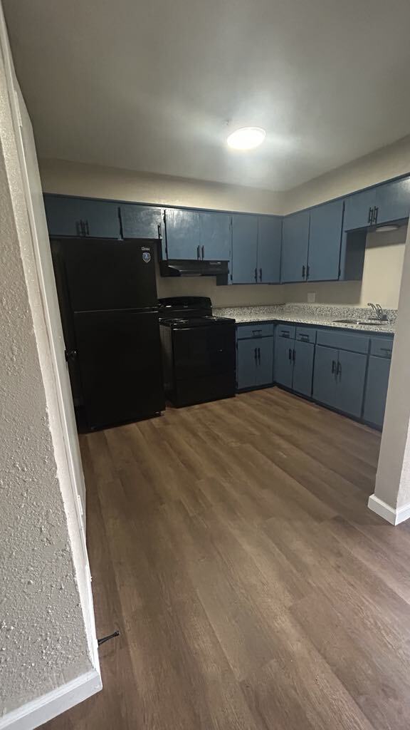 Building Photo - The Pointe at 23rd Apartments
