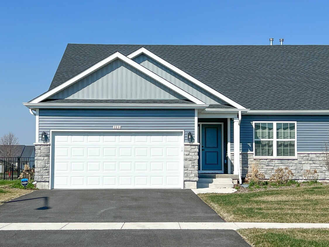 2231 Concord Dr, Sycamore, IL 60178 Townhome Rentals in Sycamore IL