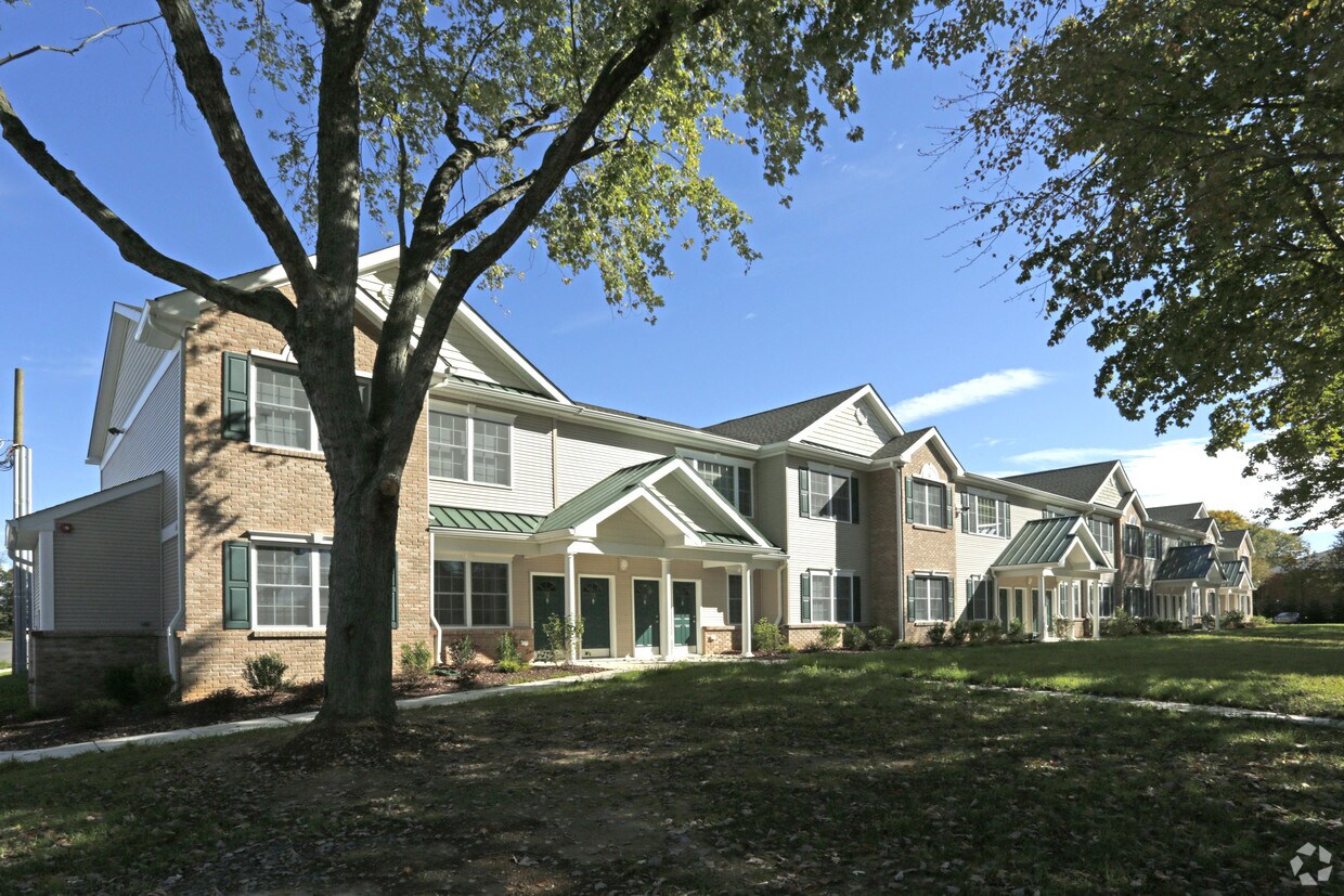 Windsor Castle Apartments 226 Dorchester Dr East Windsor, NJ