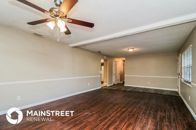 Foto del edificio - 1655 Margaret St