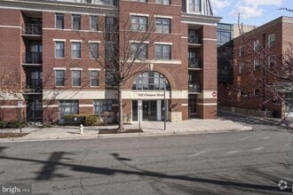 Building Photo - 1111 Oronoco St