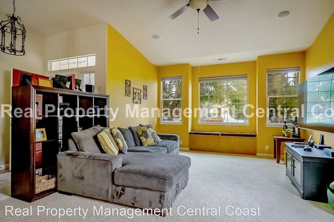 Building Photo - 3 br, 2 bath House - 830 Sycamore Canyon Road