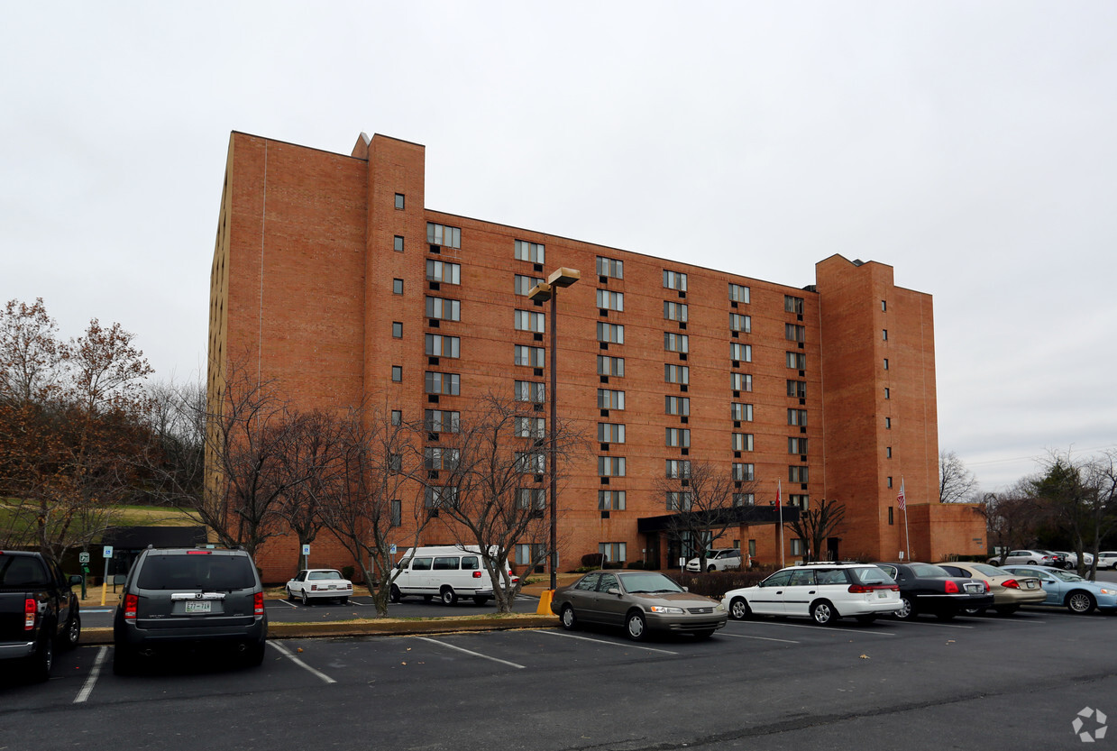 Foto del edificio - Dandridge Towers Apartments