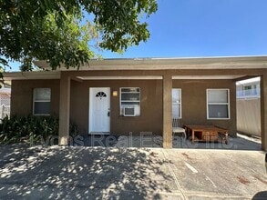 Building Photo - 1935 Ricardo Ave