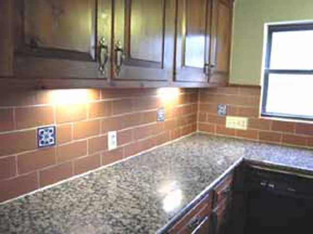 Kitchen, Granite counters - 402 Tuam St