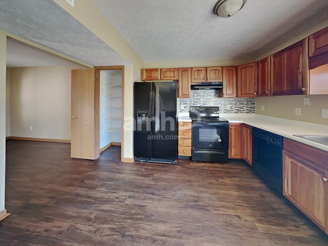 Foto del edificio - 2278 Layton Park Dr