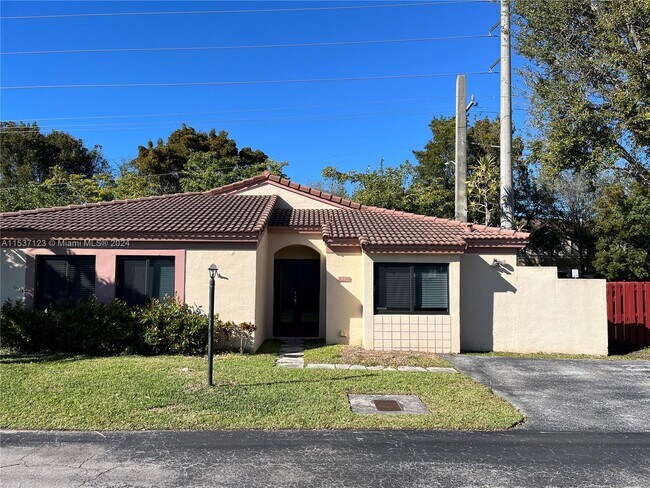 Foto del edificio - 8901 SW 4th Terrace