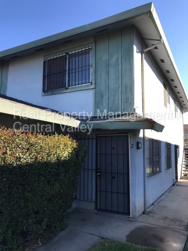 4428 Calandria St Unit 2, Stockton, CA 95207 Room for Rent in Stockton, CA
