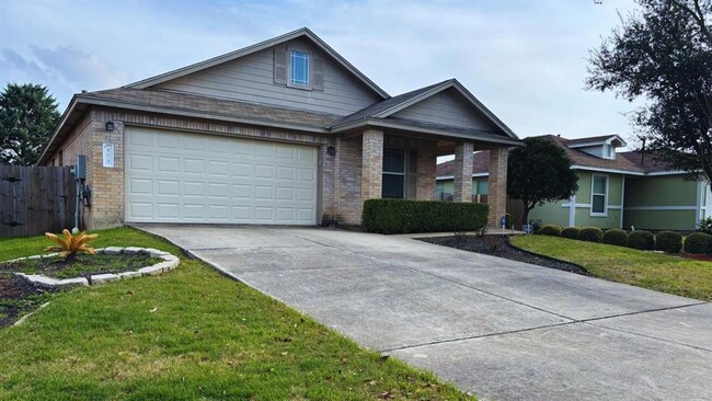 Building Photo - 404 Golden Gate Dr