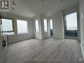 Building Photo - 2020-2020 Bathurst St