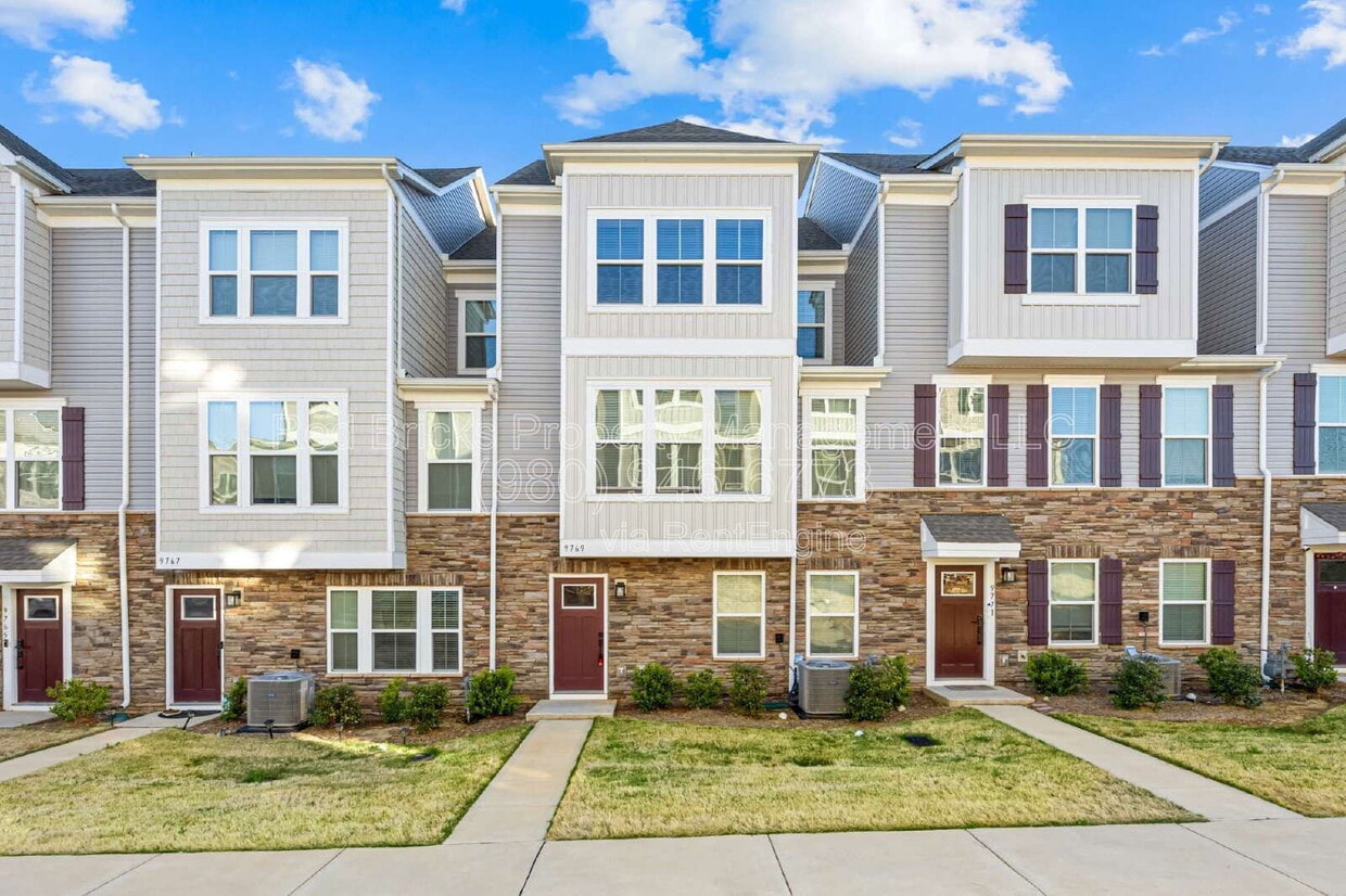 Photo - 9769 Oaklawn Blvd Nw