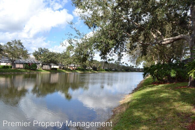 Building Photo - 3 br, 2.5 bath House - 5461 Cove Circle