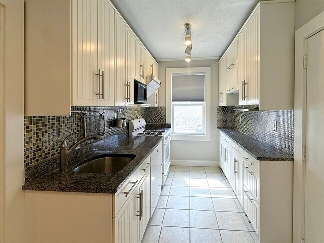 Building Photo - 22 Chiswick Rd