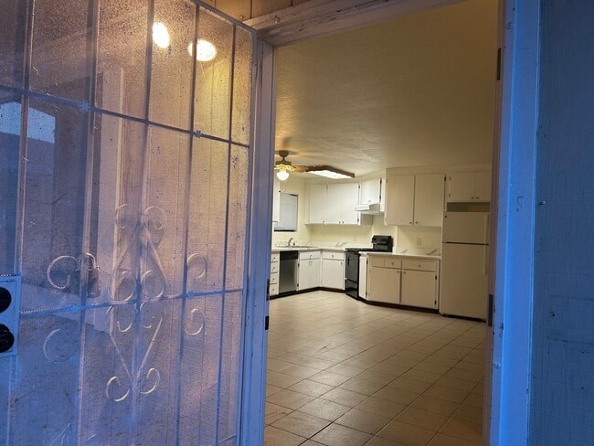 Foto del edificio - 544 Tehama Ave