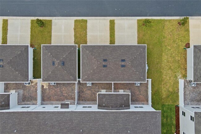 Building Photo - 2228 Red Sun St