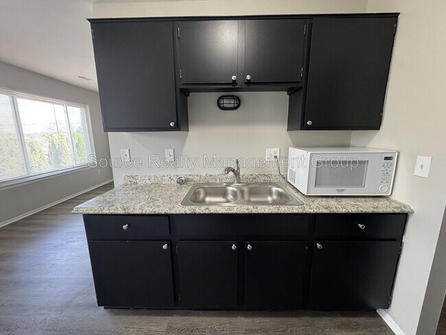 Foto del edificio - 4245 Quarry Rd