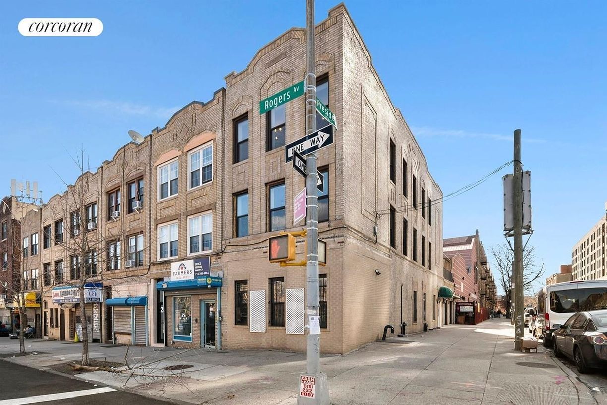 Primary Photo - 1120 President St