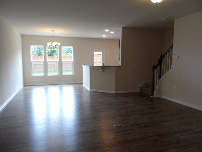 Building Photo - 1107 Laceflower Dr