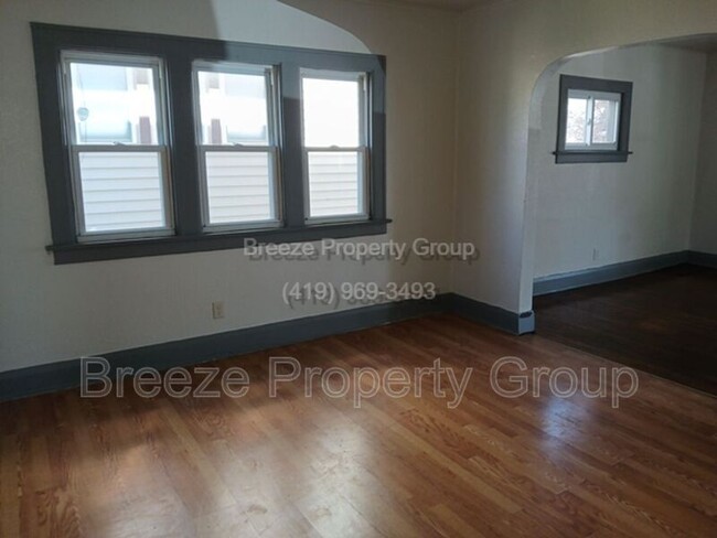Foto del edificio - 4345 Burnham Ave