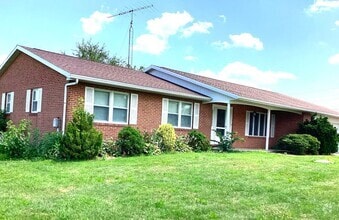 Building Photo - 4570 Coontown Rd