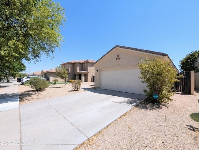 Foto del edificio - 13959 W Country Gables Dr