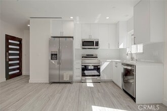 Building Photo - 7856 Kyle St