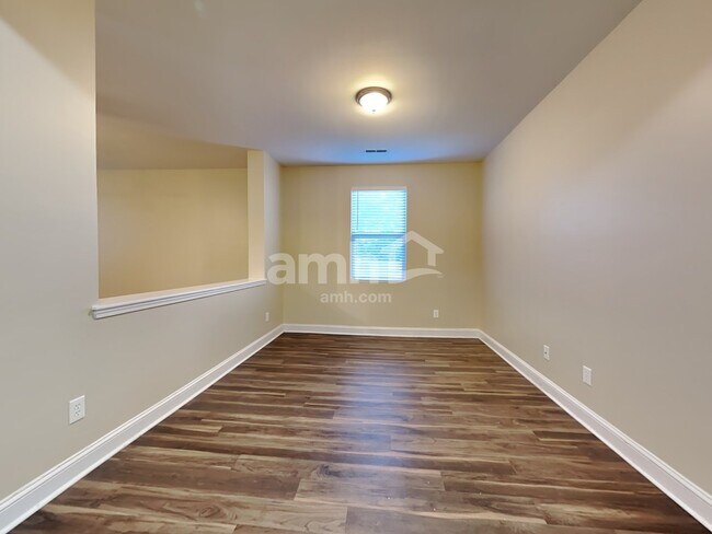 Foto del edificio - 306 Duck Pond Ln