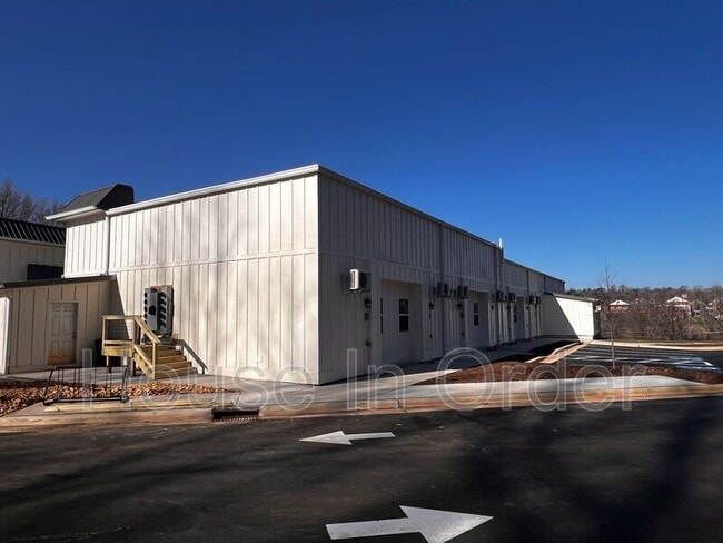 Foto del edificio - 200 Cowan St