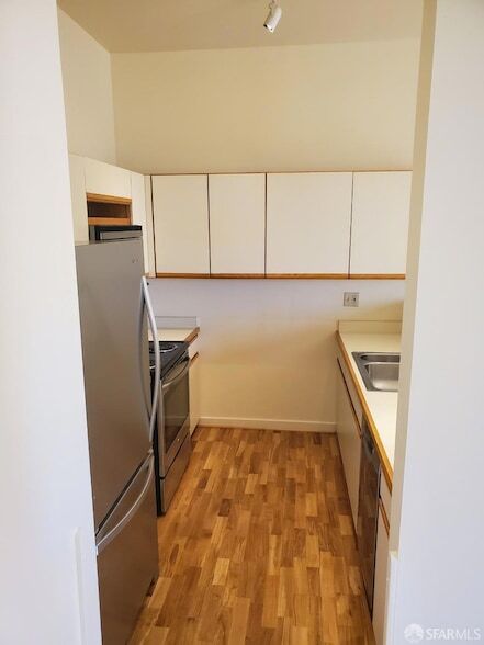 Foto del edificio - 355 Buena Vista Ave E