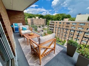 416 Benedict Ave