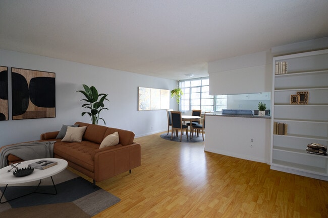 Building Photo - Remodeled apartments *Hardwood Floors* *Intercom* *Garage parking*