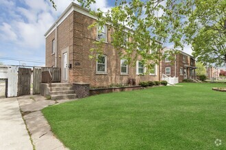 Building Photo - 5156 W 63rd Pl