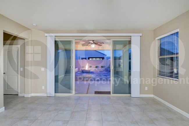 Foto del edificio - 41327 W Ganley Way