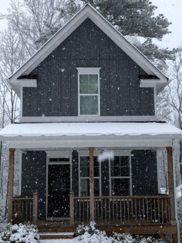 Building Photo - 2560 Poplar Ln