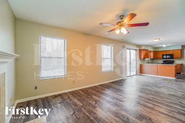 Building Photo - 2722 Hardwood Ave