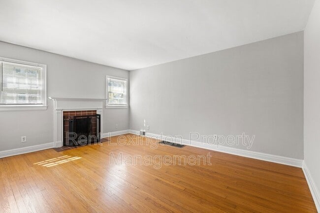 Building Photo - 147 Westgate Dr