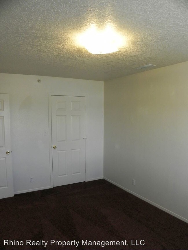 Building Photo - 1013 Alvarado Dr SE