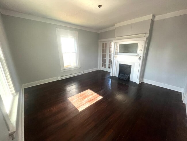 Building Photo - 1106 Early St