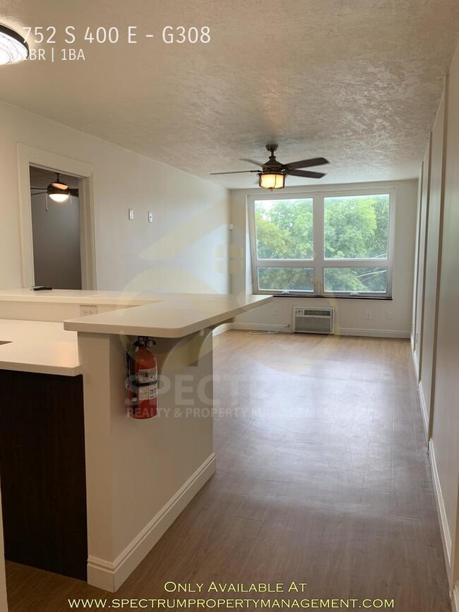 Building Photo - NO DEPOSIT OPTION! 1 BD/1 BA Apartment for...
