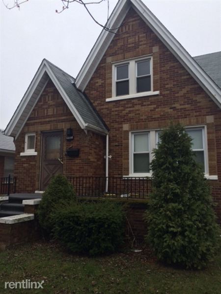 Primary Photo - 6898 Greenview Ave