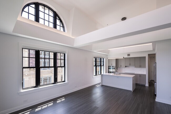 Foto del edificio - 2333 N Lincoln Park W