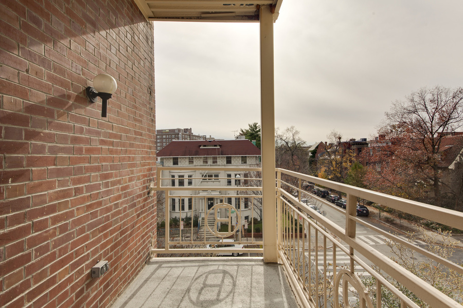 Primary Photo - Two Bedroom in the Heart of Kalorama!