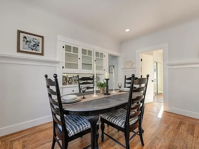 Foto del edificio - 110 Brookview St