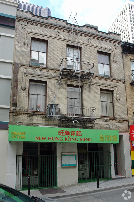 Building Photo - 667 Commercial St