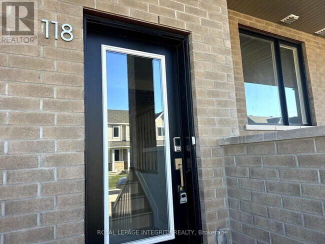 Building Photo - 118 Ryan Reynolds Wy