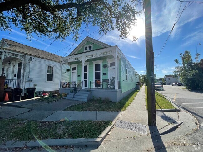 Apartments For Rent Near Dillard University New Orleans La Student Housing Apartments Com Apartments For Rent Near Dillard University New Orleans La Student Housing Apartments Com