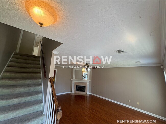 Building Photo - 35 Castlerock Cove