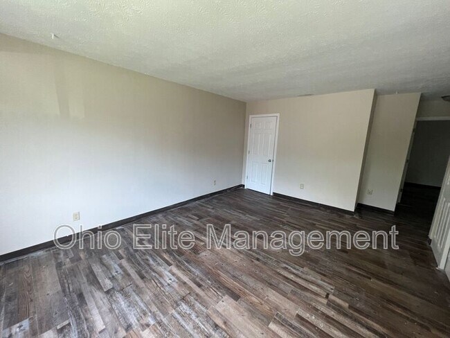 Foto del edificio - 48 N Eureka Ave