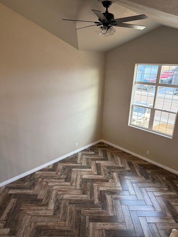 Foto del edificio - 2210 Silvertip St